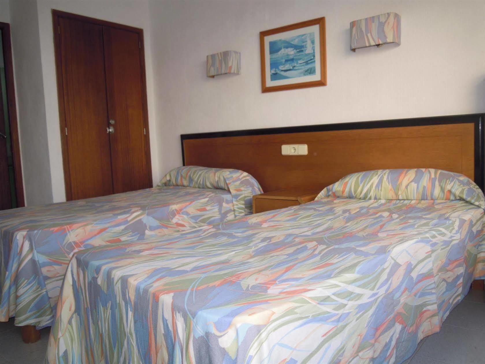 Hostal Port Corona Cala Ratjada (Mallorca) Exterior foto