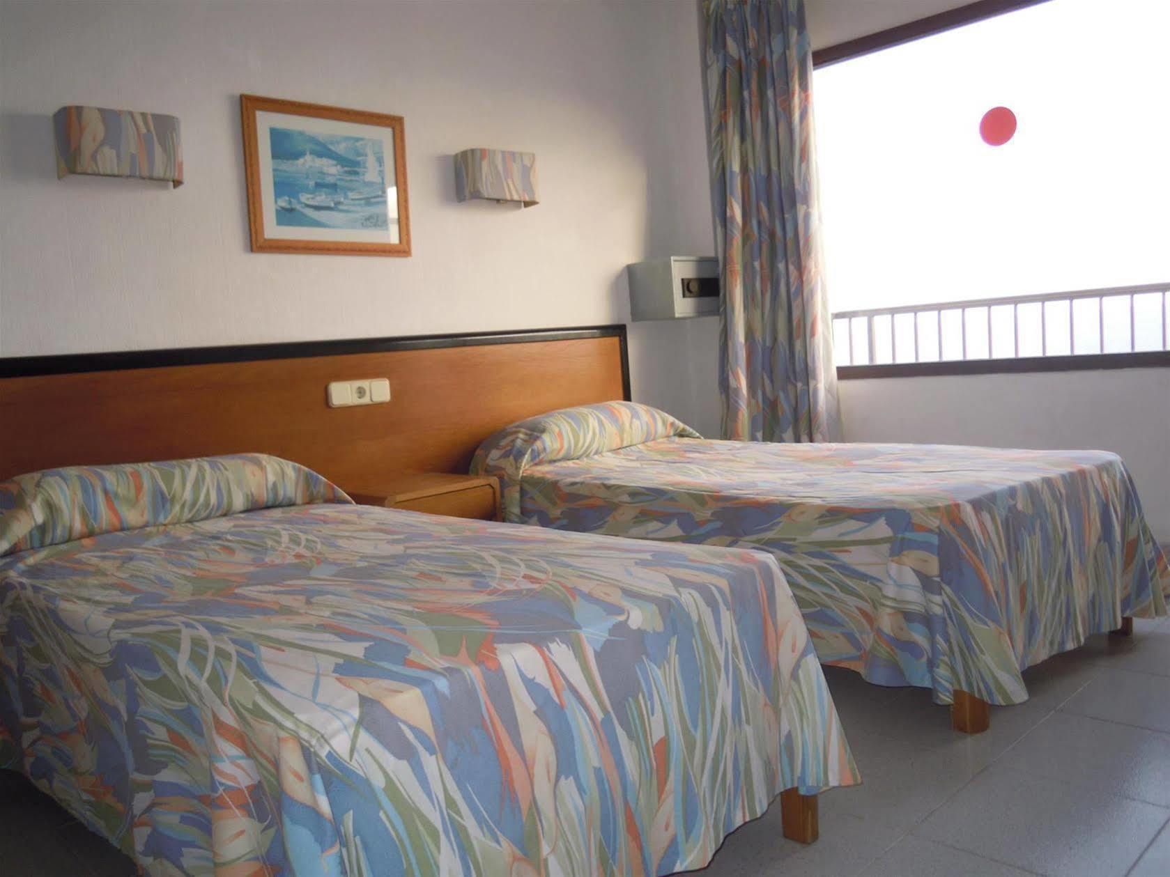 Hostal Port Corona Cala Ratjada (Mallorca) Exterior foto