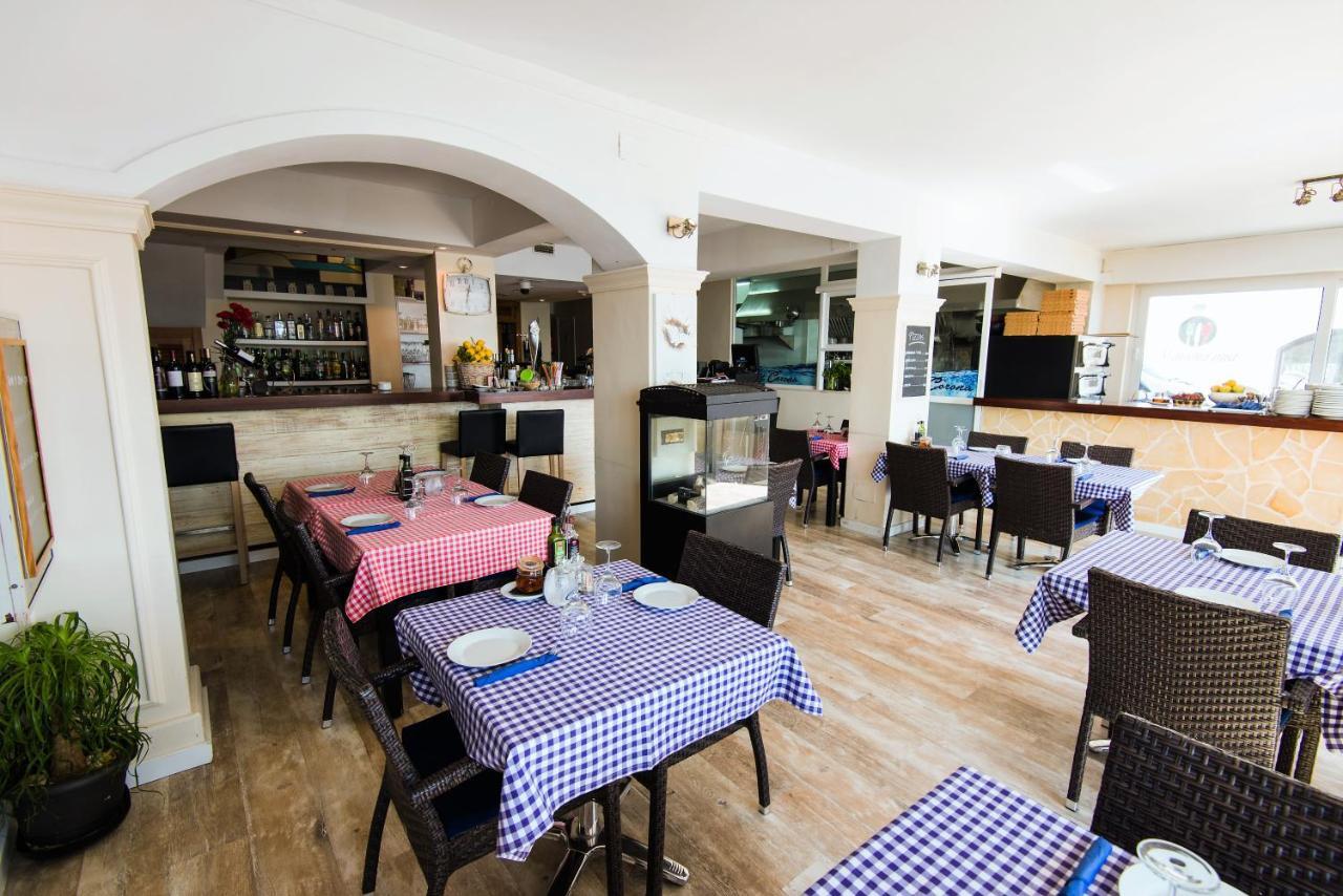 Hostal Port Corona Cala Ratjada (Mallorca) Exterior foto